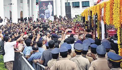 Mortal remains of V S Achuthanandan being taken to a specially-arranged bus from the Durbar Hall at Secretariat on Tuesday.