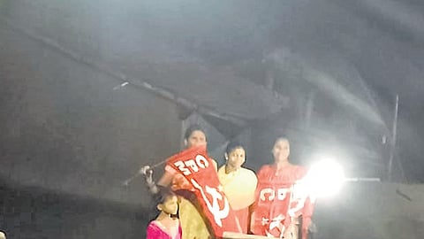 Anakapalle Tribals celebrate illumination with dhimsa dance