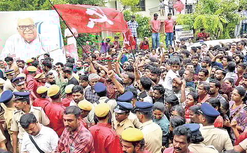 People throng the Velikkakath house, the ancestral home of V S Achuthanandan in Alappuzha, to get a glimpse of the departed leader