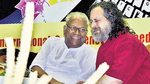 V S Achuthanandan and Free Software Foundation founder Richard Stallman at the inauguration of Free Software meet in Thiruvananthapuram in 2008.