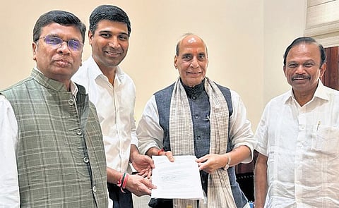 The delegation, including Lavu Sri Krishna Devarayulu, Magunta Srinivas Reddy, and Daggumalla Prasada Rao, jointly visited the Defence Minister, Rajnath Singh.