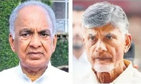 Karnataka Minister for Science and Technology NS Boseraju (L), and Andhra Pradesh Chief Minister Chandrababu Naidu