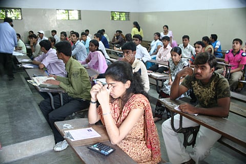 Image of examination used for represenative purpose.