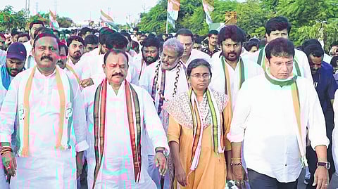 TPCC chief Mahesh Kumar Goud and AICC Telangana in-charge Meenakshi Natarajan lead the Janahita Padayatra in the Pargi Assembly constituency on Thursday