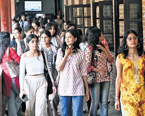 Delhi: 12-hour class schedule under NEP sparks row