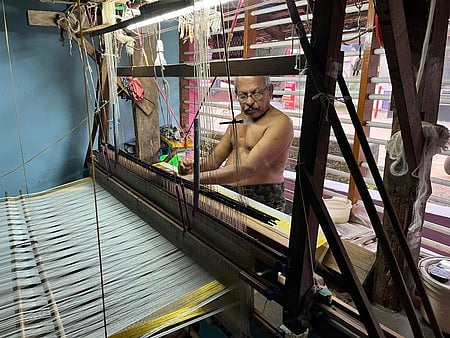 Salem, which has a significant number of handloom units in the state, with 6,549 looms and 64 cooperative societies, has over 22,000 registered members, of whom only 4,670 are currently active.