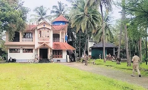 ED raided the residence of MLA Satish Sail in Karwar