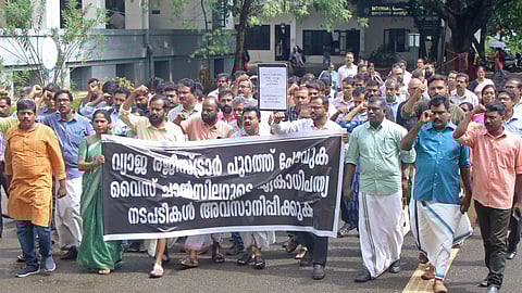 Academic council members of the University of Kerala, led by members of the Syndicate, protesting at the varsity headquarters after a meeting of the council was called off on Thursday.