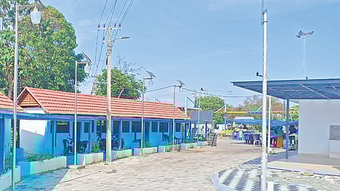The newly built shops at Shankhumugham beach