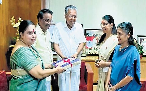Justice Hema Committee members handing over the report to Chief Minister Pinarayi Vijayan