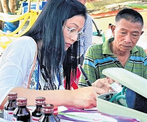 Transgender doctor can change name and gender from male to female: HC