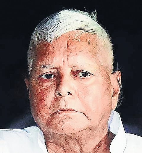 Patna Diary | Lalu exhorts voters to unseat ‘chor’ BJP govt