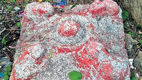 Chaturmukha Nandeeshwara Lingam was found in the backyard of the Phanigiri Kosagundla Narasimha Swami Temple in Chaitanyapuri in Hyderabad