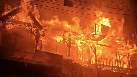 Major fire engulfed a residential building in the densely populated Mohanko Chowk area of Mallital, Nainital, late on Wednesday night.