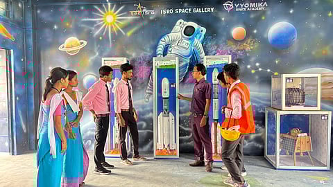 Trained staff explain concepts and mechanisms to students using models of rockets, satellites and more.