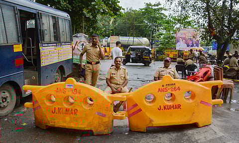 Police personnel deployed at a checkpoint at Mulund in view of the ongoing Maratha reservation agitation led by activist Manoj Jarange Patil, in Mumbai, Monday, Sept. 1, 2025.
