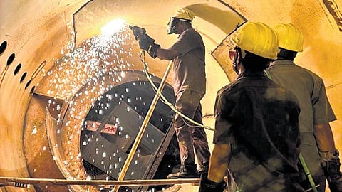 At a review here on Wednesday, Minister N Uttam Kumar Reddy set a target of 175 metres of tunnelling per month, with a daily target of seven metres and overall completion by January 2028.