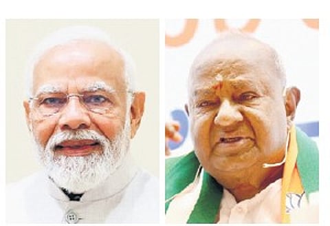 PM Narendra Modi (L) and Former Prime Minister HD Deve Gowda