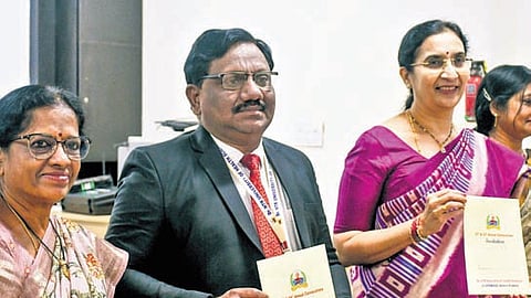 NTRUHS V-C Pulala Chandrasekhar and Registar Vemireddy Radhika Reddy speaking at the press conference in Vijayawada on Saturday.