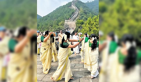 Keralites perform thiruvathira at the Great Wall of China ahead of Onam.