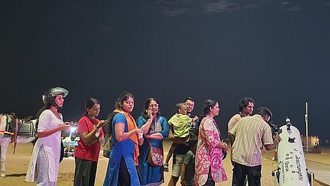 In a mood to watch the moon