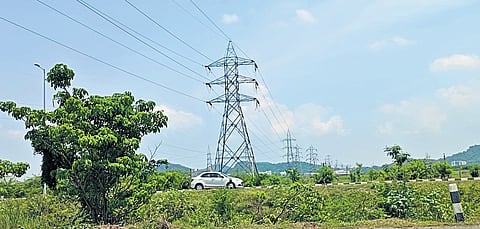 The 262-km, four-lane, access-controlled expressway stretches from Hoskote in Karnataka to Sriperumbudur in Tamil Nadu.