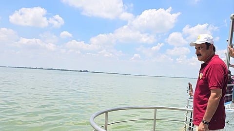 PMK President Anbumani visited Veeranam Lake at Radha Sluice near Kandhakumaran in Kattumannarkoil.