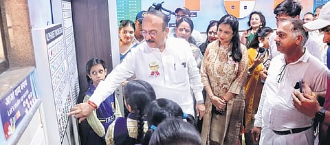 The minister announced that all government schools will be converted into Smart Schools within five years.