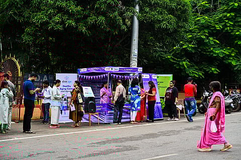 More than 150 morning walkers and people of different ages interacted with experts and psychologists during the event to know about various aspects of dementia and preventive measures.