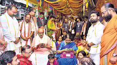 Vice-President CP Radhakrishnan offered prayers at the Durga temple.