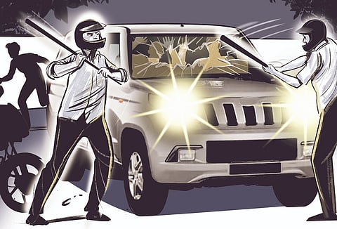 The accused, who were in an autorickshaw, stopped robbed the victims. They also damaged the vehicles of the victims.