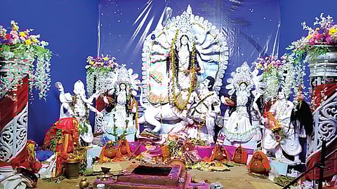 The puja which started with 25 members including Kohinoor, has 550 members of both the communities now.