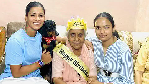 From (L) Amanjot Kaur, Grandmother Bhagwanti and her younger sister Kamaljot Kaur