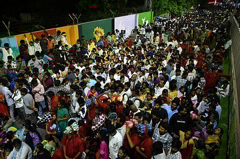 During these periods, Rs 500 antaralaya darshan tickets will not be issued.