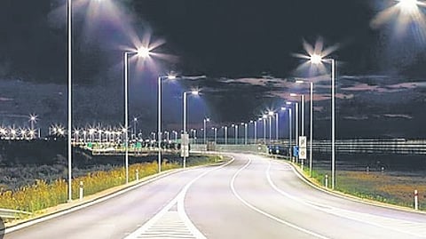 He pointed out that the aim of making Kochi city safer, brighter, and more beautiful has been achieved through ongoing development activities.