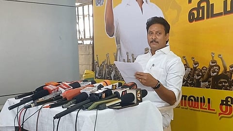 School Education Minister Anbil Mahesh Poyyamozhi addresses mediapersons in Tiruchy on Tuesday.