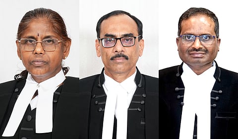 Justice Geetha Kadaba Bharatharaja Setty (L), Justice Borkatte Muralidhara Pai (C) and Justice Tyagaraja Narayan Inavally.