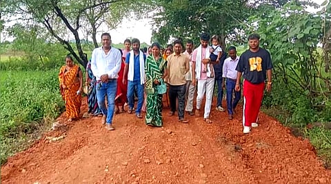 Premshila Devi added that children faced daily challenges attending school, having to walk over 1.5 km to reach transport.