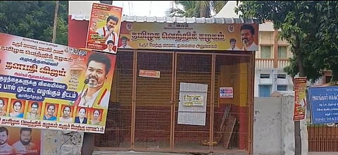 Many from the party who needed their assistance were left alone; Phones of other senior cadres were also switched off.