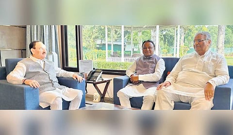 CM Mohan Majhi and BJP Odisha in-charge Vijaypal Singh Tomar with BJP president JP Nadda in Delhi.