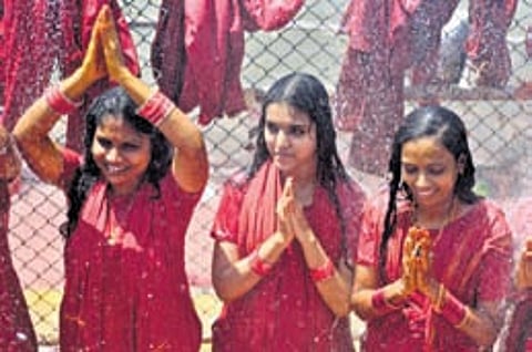 Anticipating a huge rush of Bhavani devotees thronging Sri Durga Malleswara Varla Devasthanam atop Indrakeeladri for relinquishing their deeksha, authorities made elaborate arrangements for Sunday.