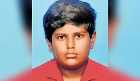 Yuvarajan and his brother Dishanth drowned when they went for a bath in a nearby lake.