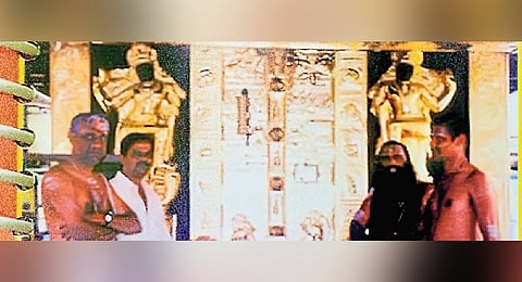 Senthil Nathan, the amalgamation expert appointed by Mallya, presented this 1999 photograph taken outside the sanctum sanctorum, clearly showing the gold-cladded idols refuting claims about the quality and completion of the temple work.