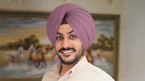 Acclaimed Punjabi singer Jawanda passes away at 35.