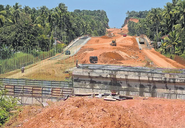 Work progressing on Vengalam-Azhiyur segment