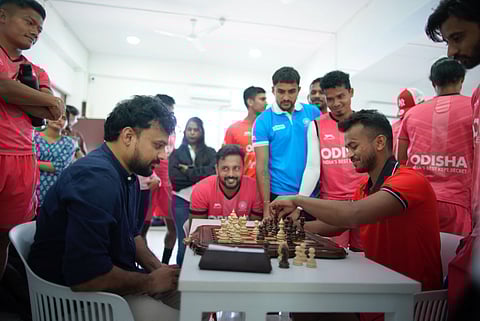 IM Prachura Padakannaya during the session with India hockey players