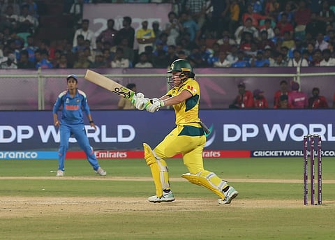 Alyssa Healy in action against India