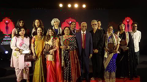 Devi awardees alongside chief guest Justice V Ramasubramanian (Chairperson of National Human Rights Commission), Prabhu Chawla (Editorial Director, The New Indian Express), Lakshmi Menon (CEO, The New Indian Express) and T Kalyan Chakravarthy (Resident Editor, The New Indian Express, Telangana) at ITC Kakatiya in Hyderabad on October 12