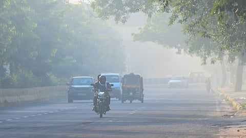 Delhi air pollution.