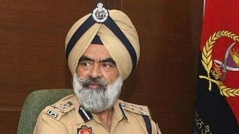 The DIG had called the complaintant to his office in Mohali for the first instalment when the CBI conducted a raid and caught him red-handed.